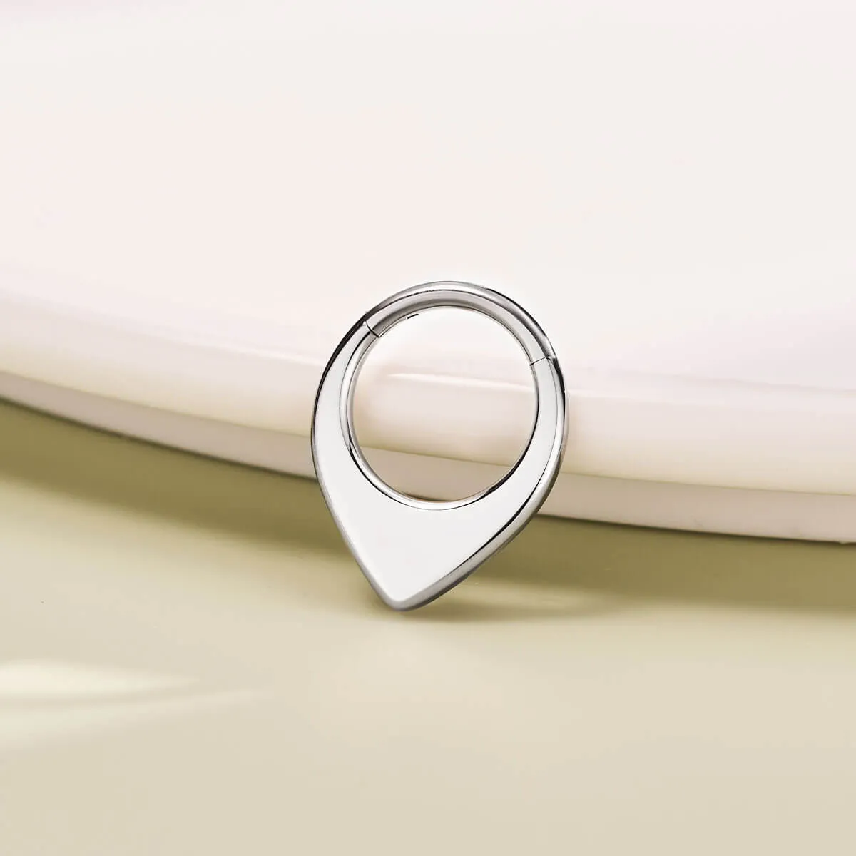16G Thick V Shaped Waterdrop Hinged Segment Septum Ring
