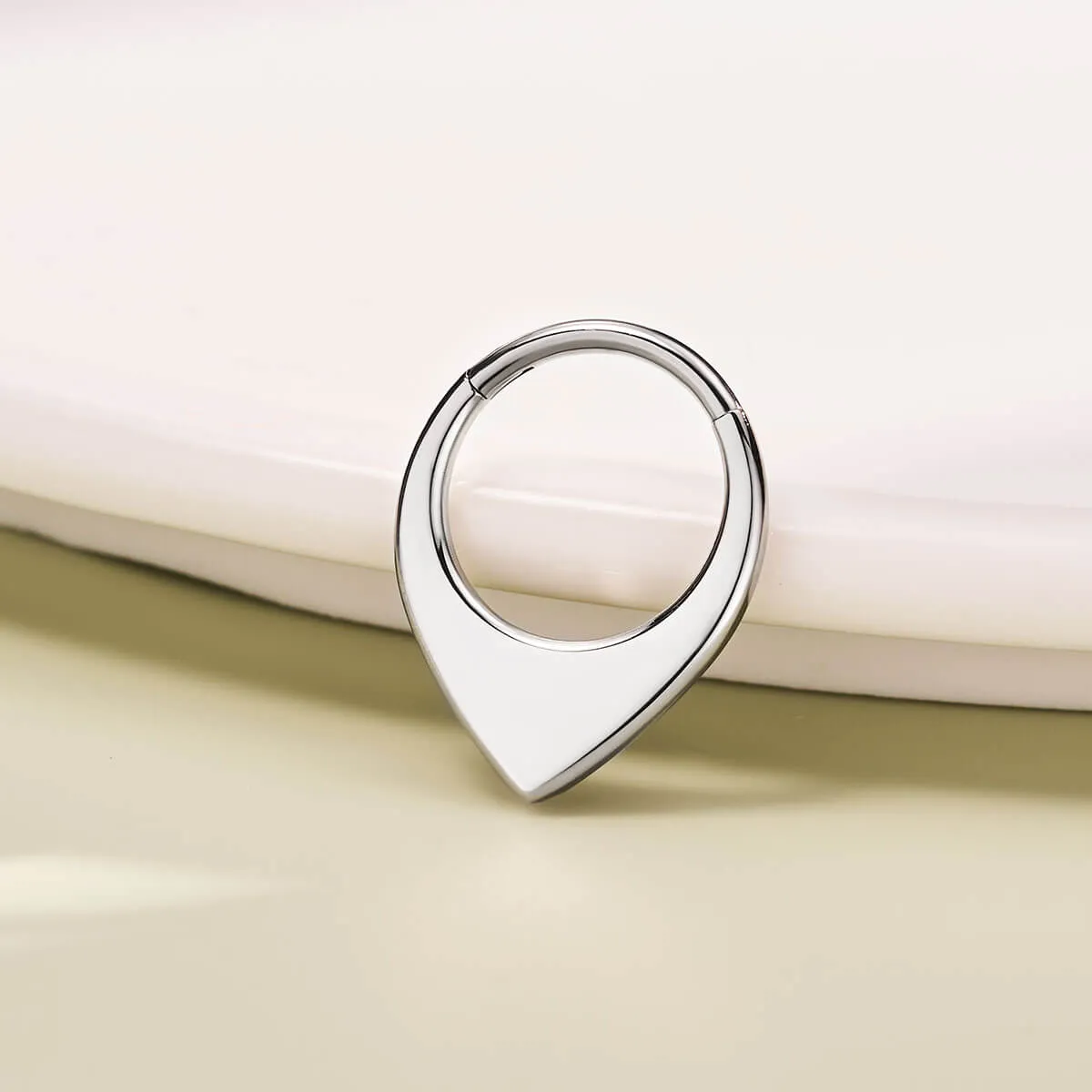 16G Thick V Shaped Waterdrop Hinged Segment Septum Ring