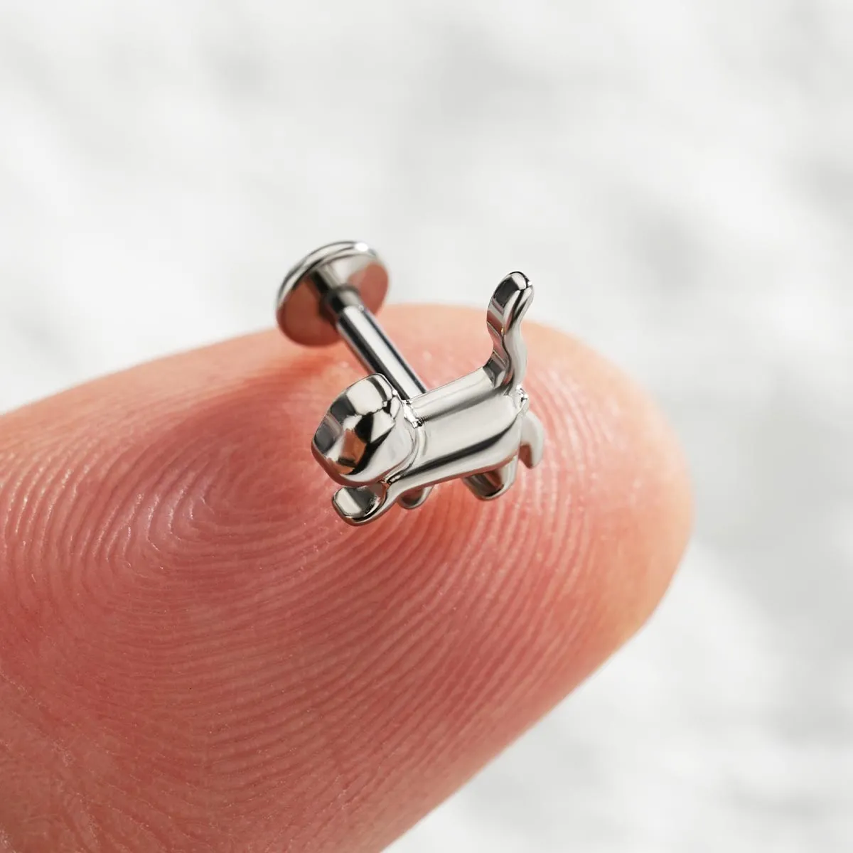 16G Titanium Internally Threaded Cute Cat Cartilage Stud