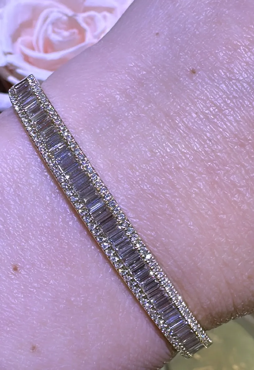 2.11ct tw Baguette and Round- cut Diamond Gold Bangle Bracelet
