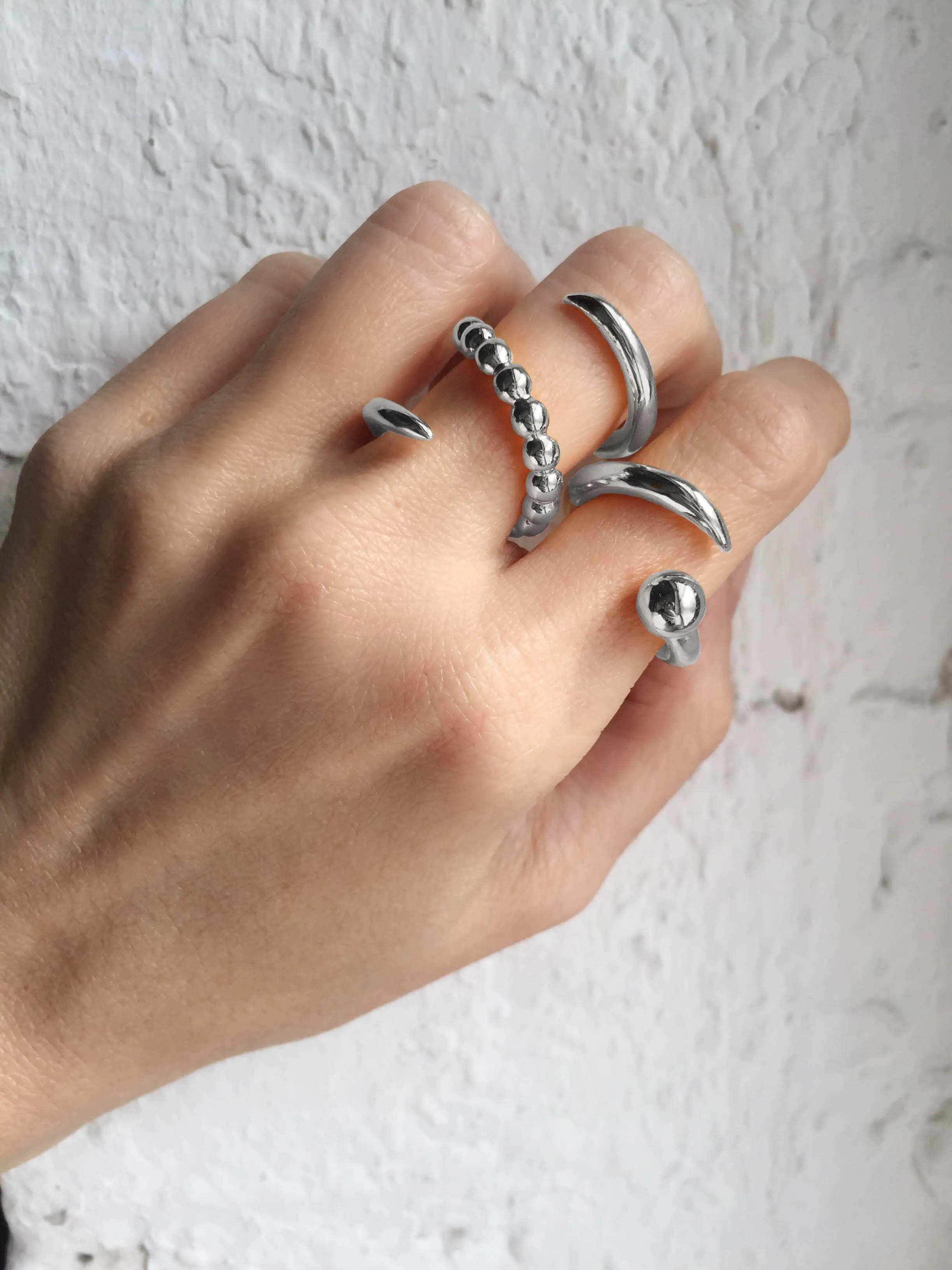 Ballpoint Ring in Silver