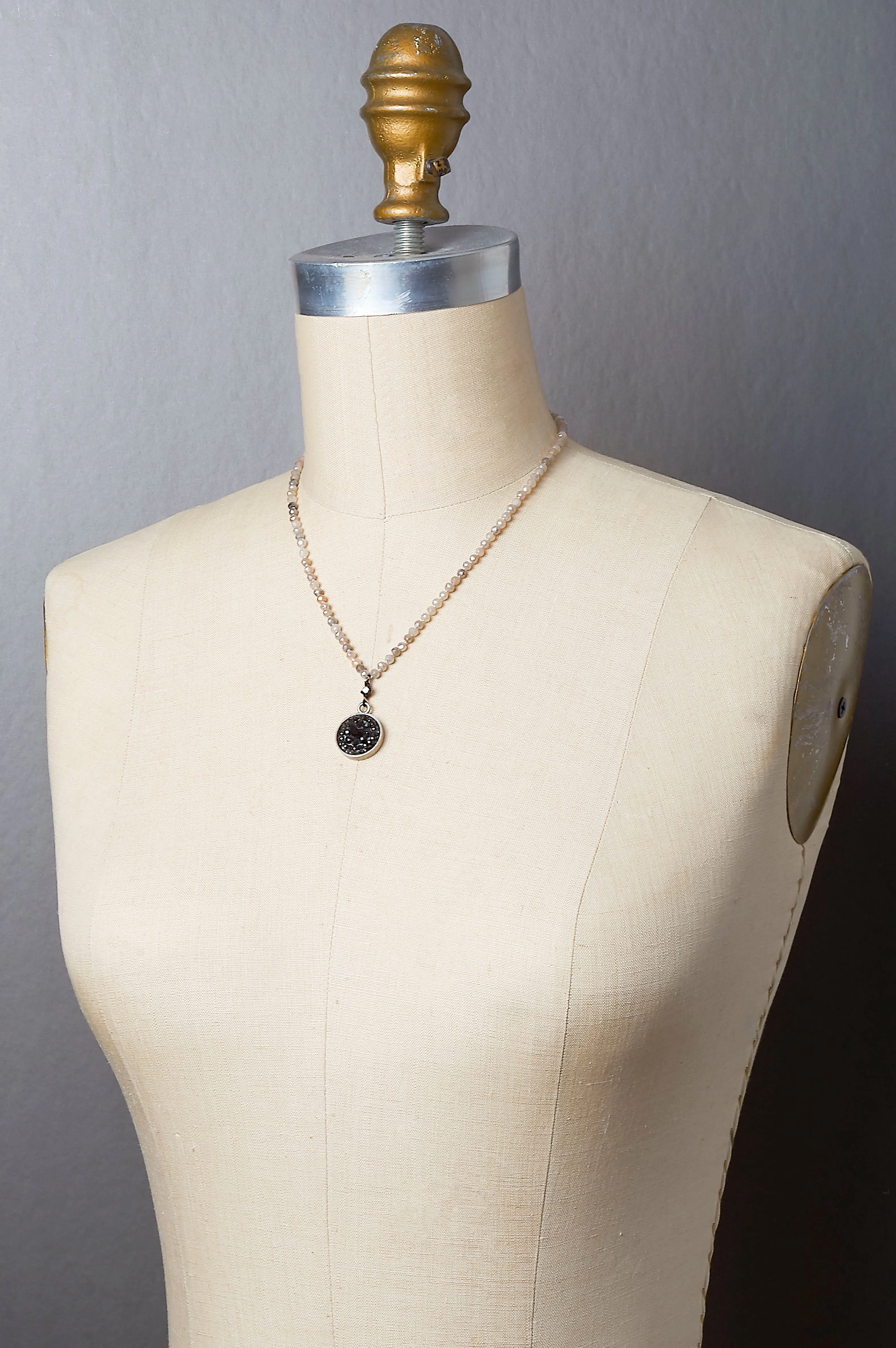 Black Onyx Iconic Necklace with Faceted Labradorite