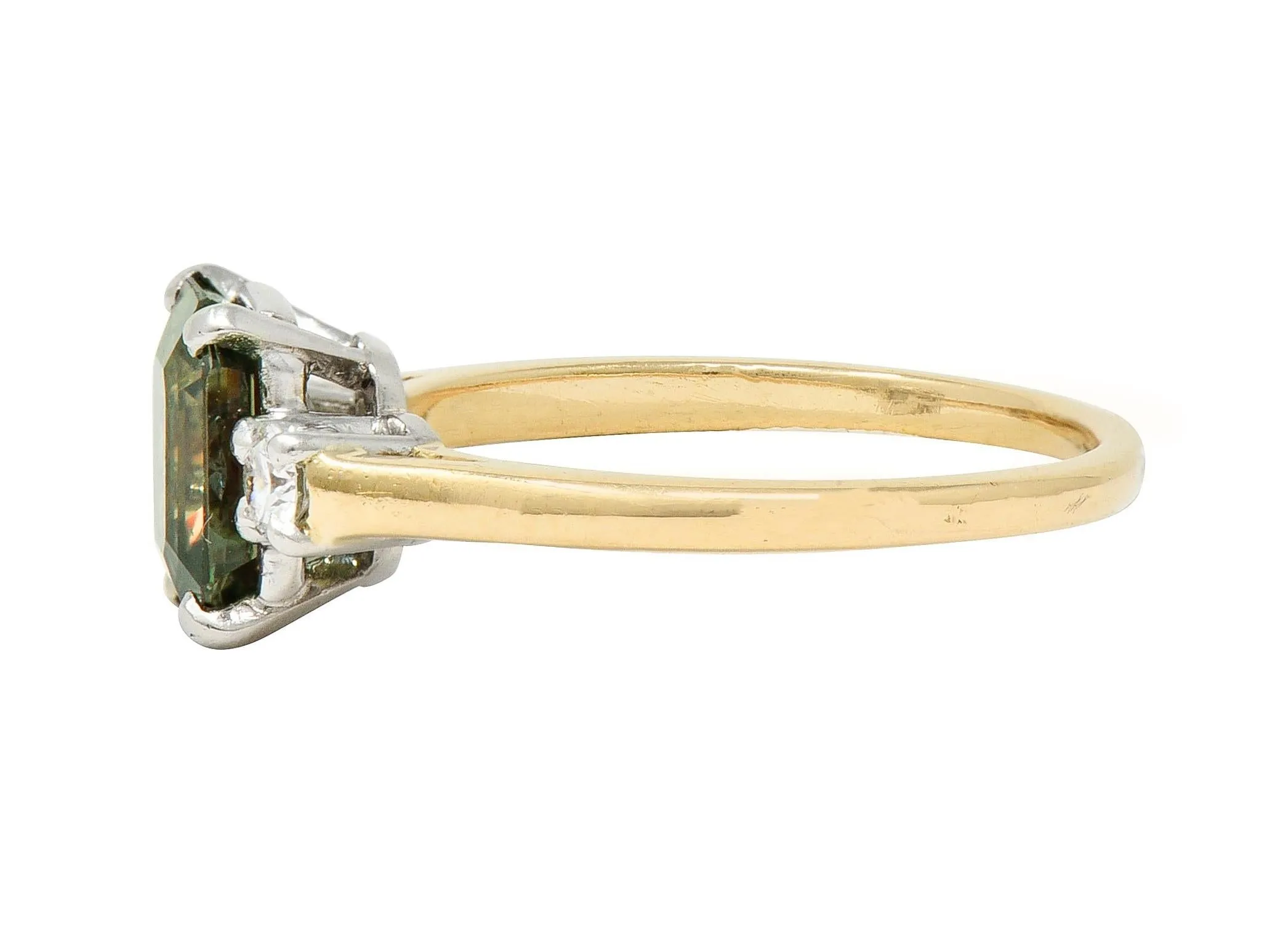 Cartier Mid-Century 1.66 CTW Alexandrite Diamond Platinum 14 Karat Yellow Gold Vintage Ring