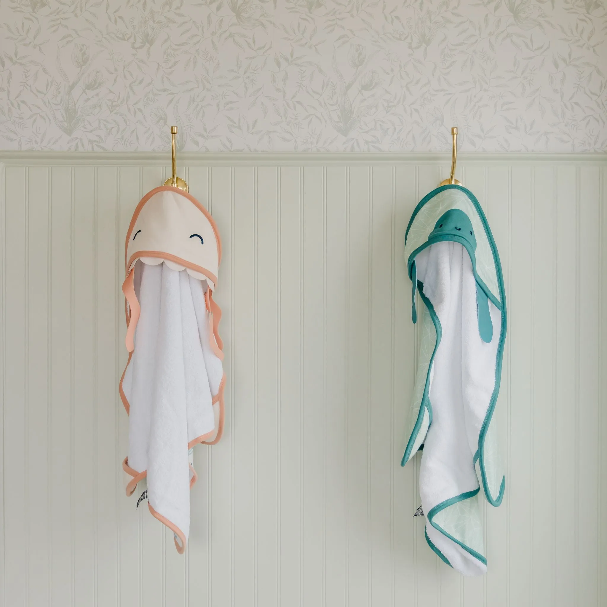 Character Hooded Towel - Cora