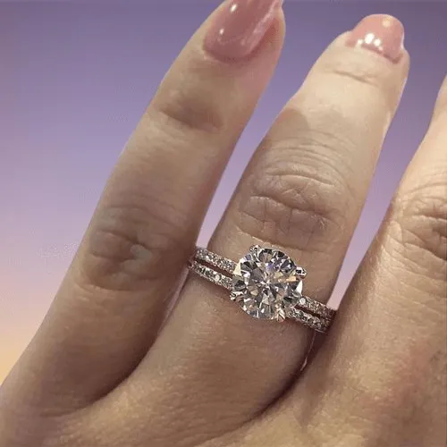Classic Rose Gold Round Cut Wedding Ring Set