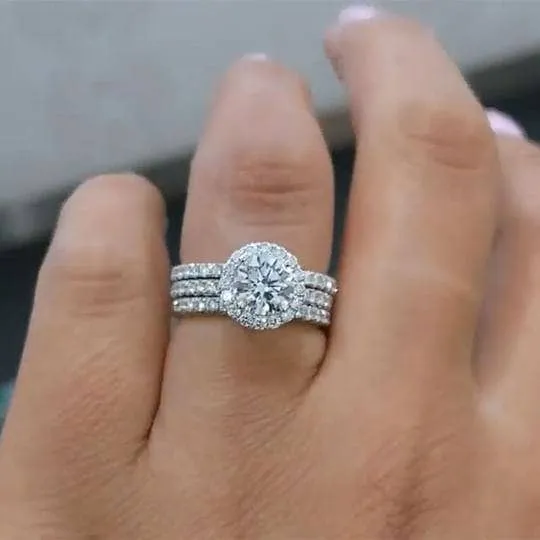 Classic Round Cut Halo 3-Pieces Wedding Set
