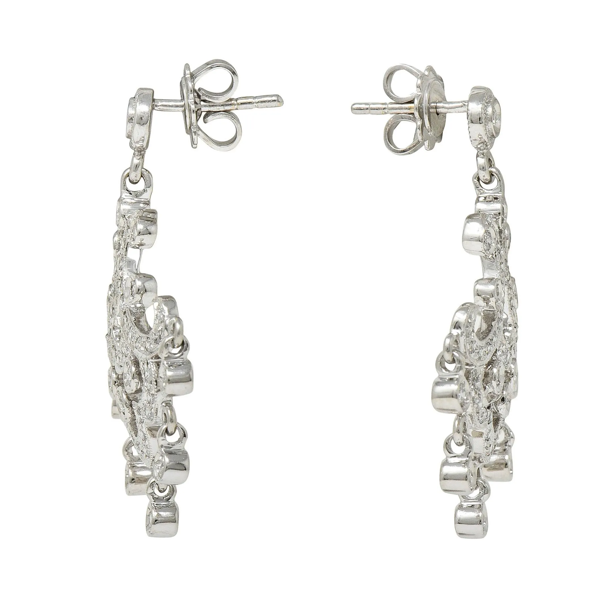 Contemporary 1.50 CTW Diamond 18 Karat White Gold Chandelier Earrings