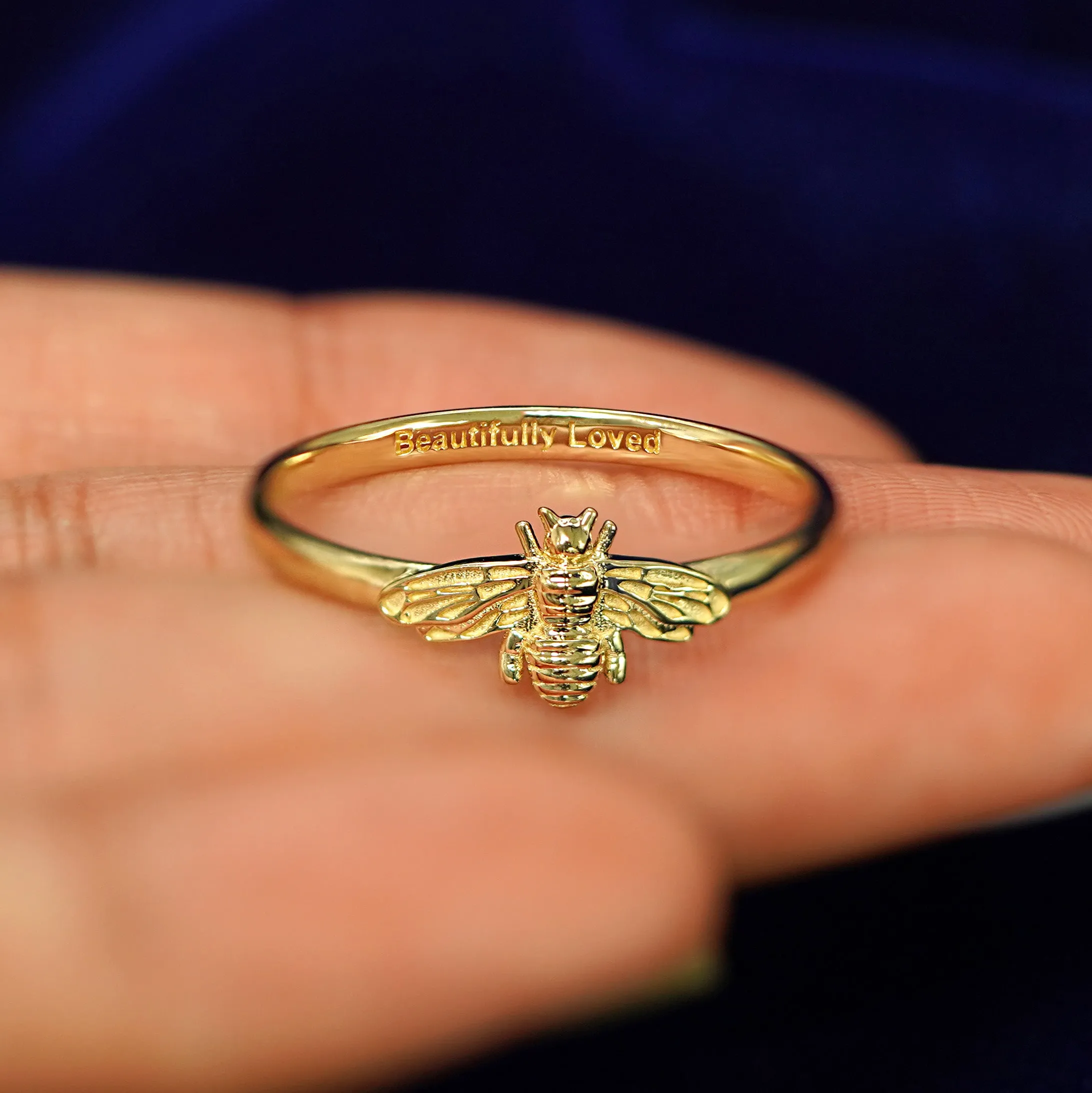 Curvy Bee Ring