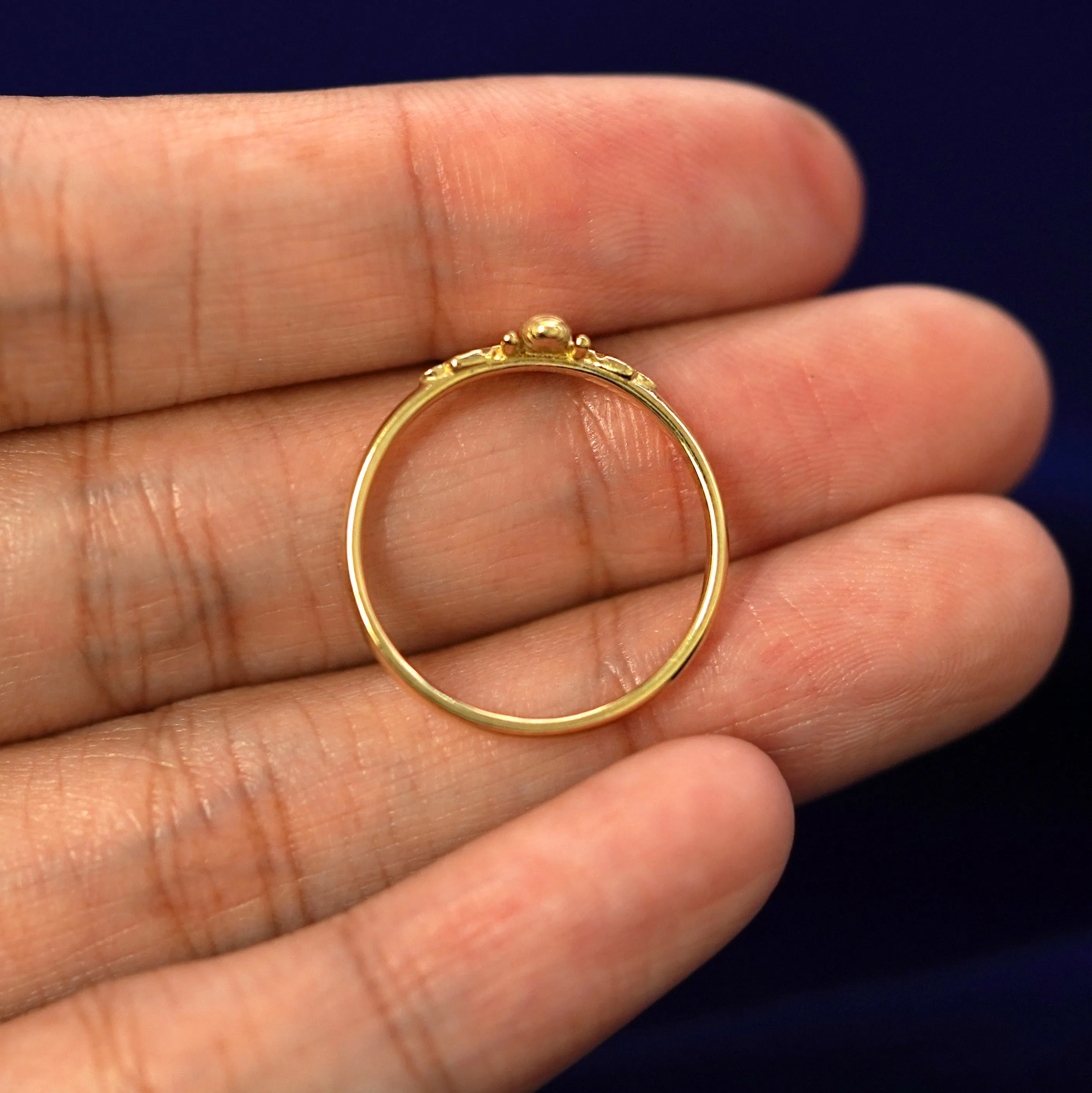Curvy Bee Ring