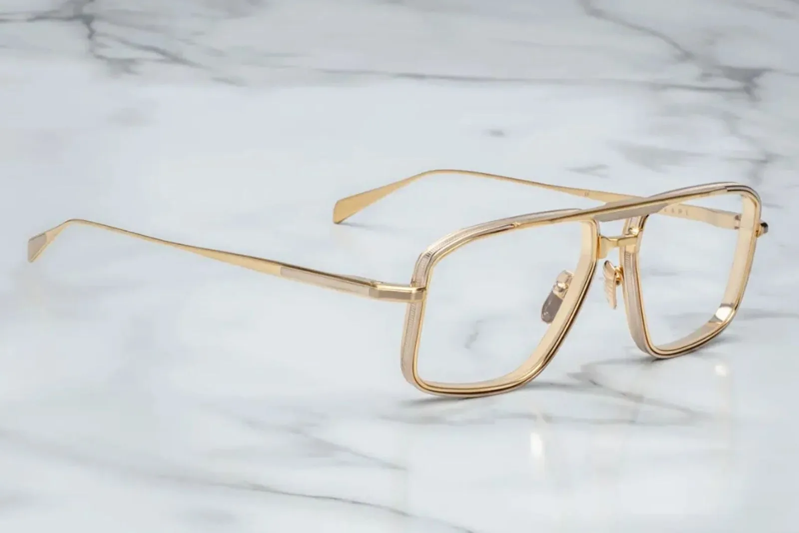 Earl Eyeglasses - Gold Sepia