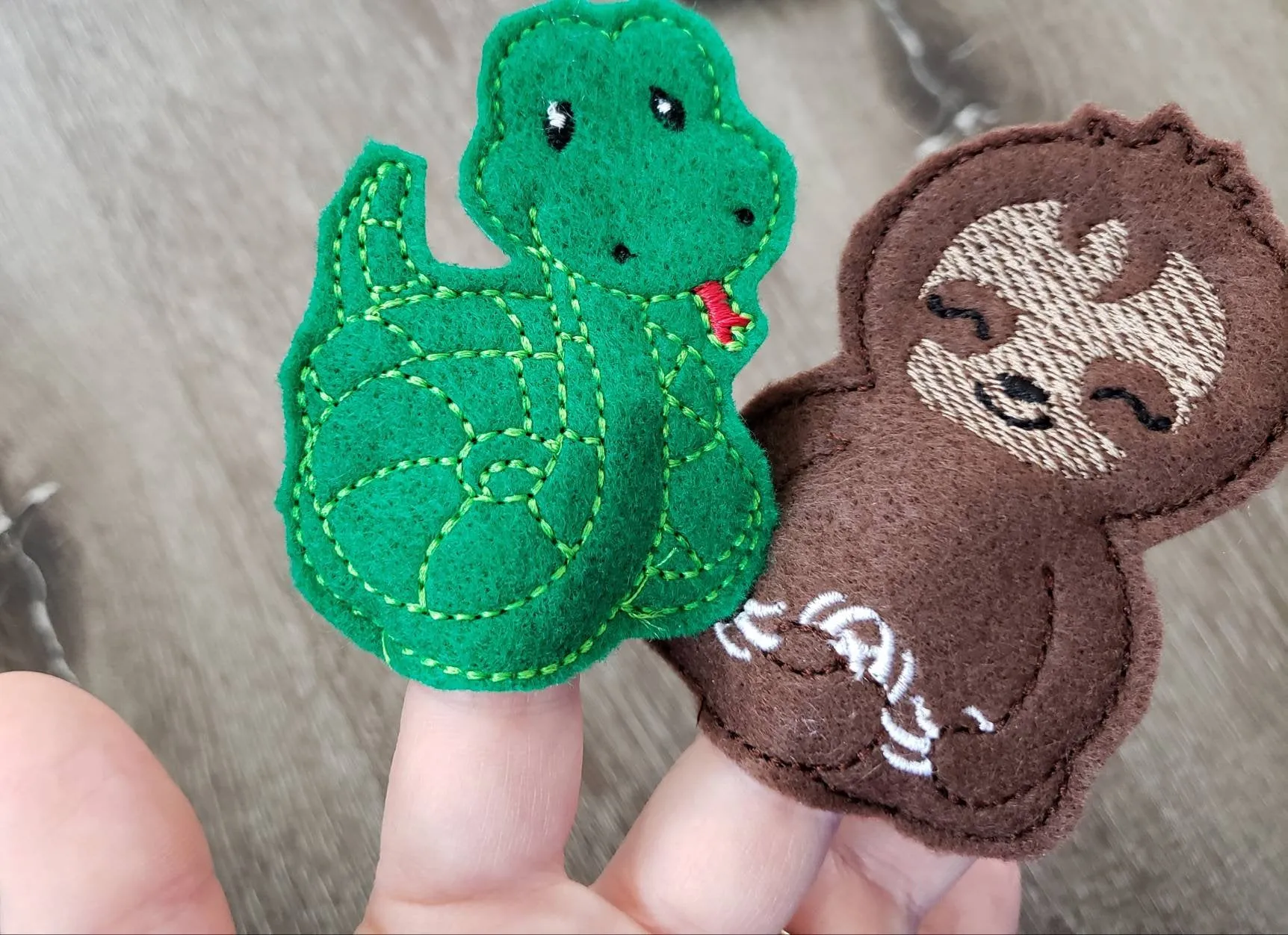 Felt finger puppet animal - Rainforest Animal quiet book page -  Gift for kids - habitat - Party Favor - learning toy - animals and biomes