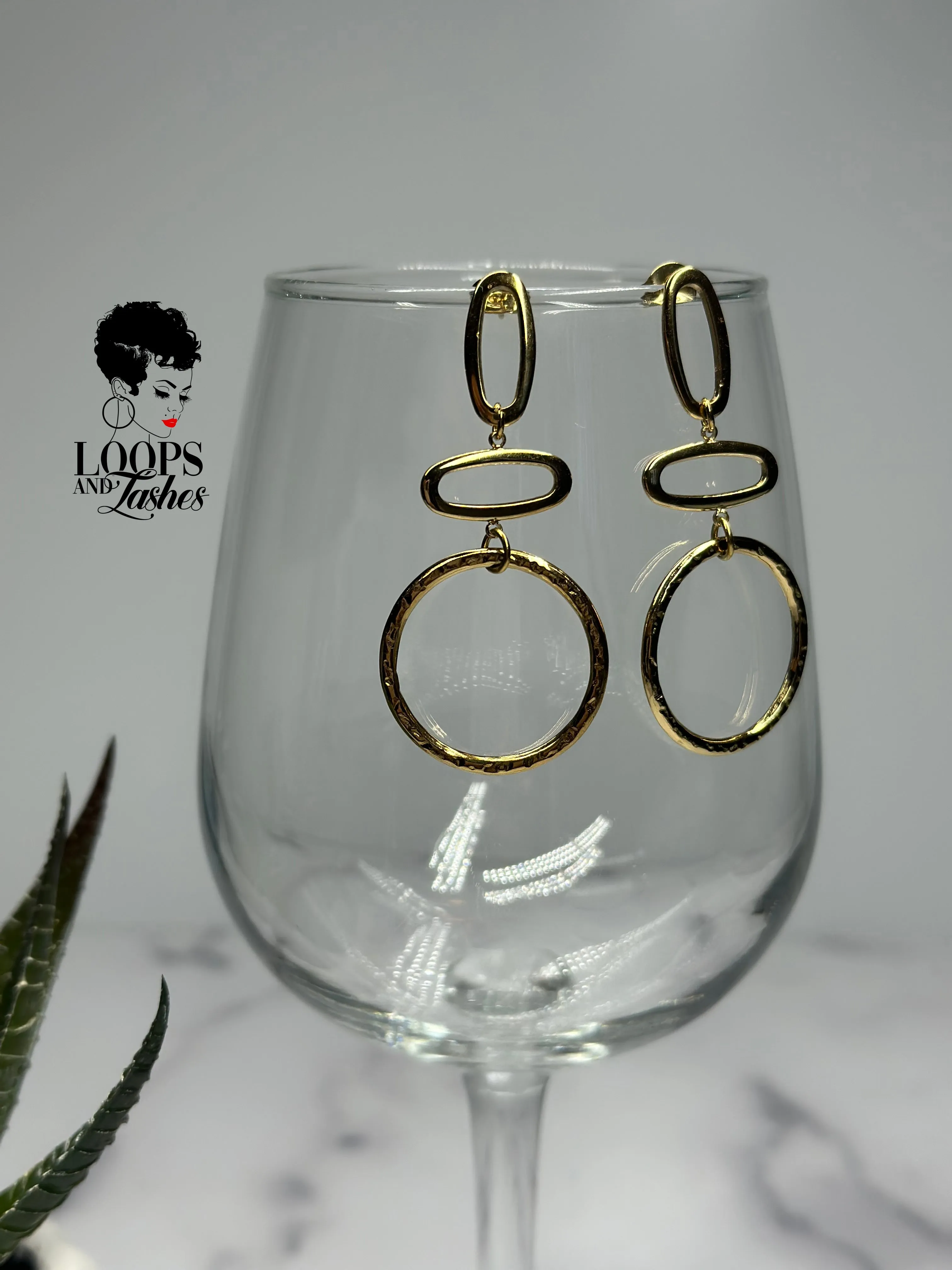 Gilded Grace Dangle Earrings