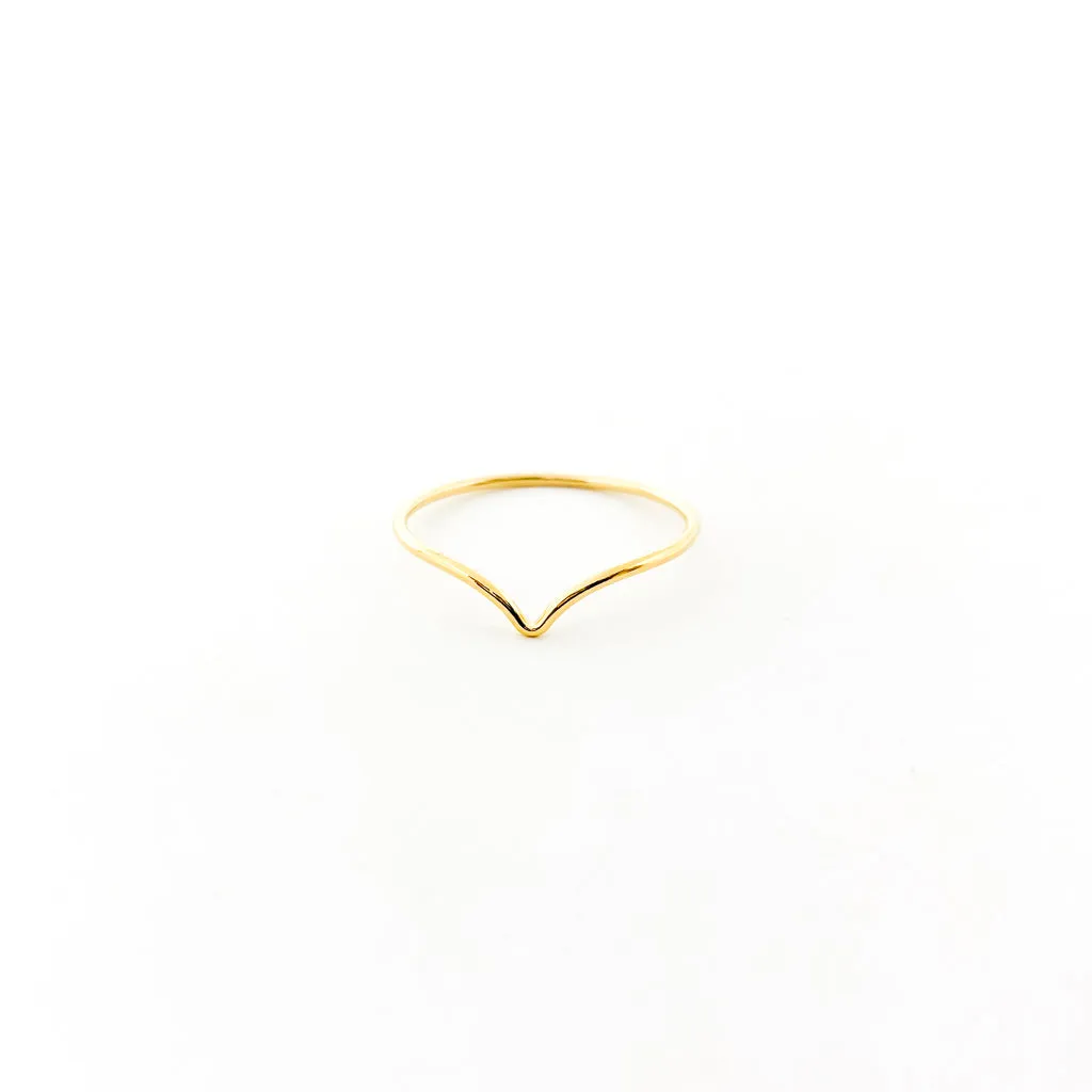 Lyla Small V-Shape Ring | Gold