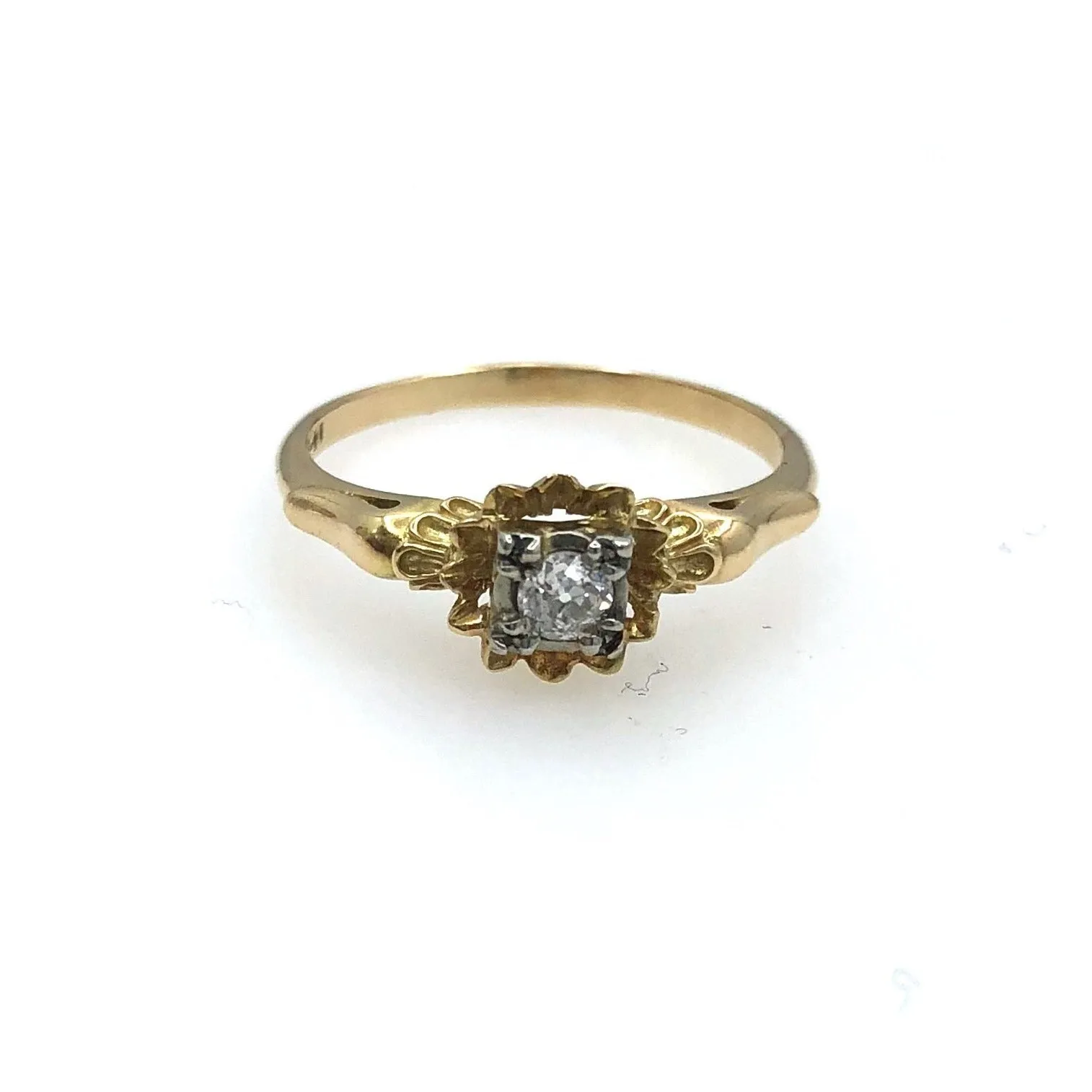Ornate Sun with Diamond