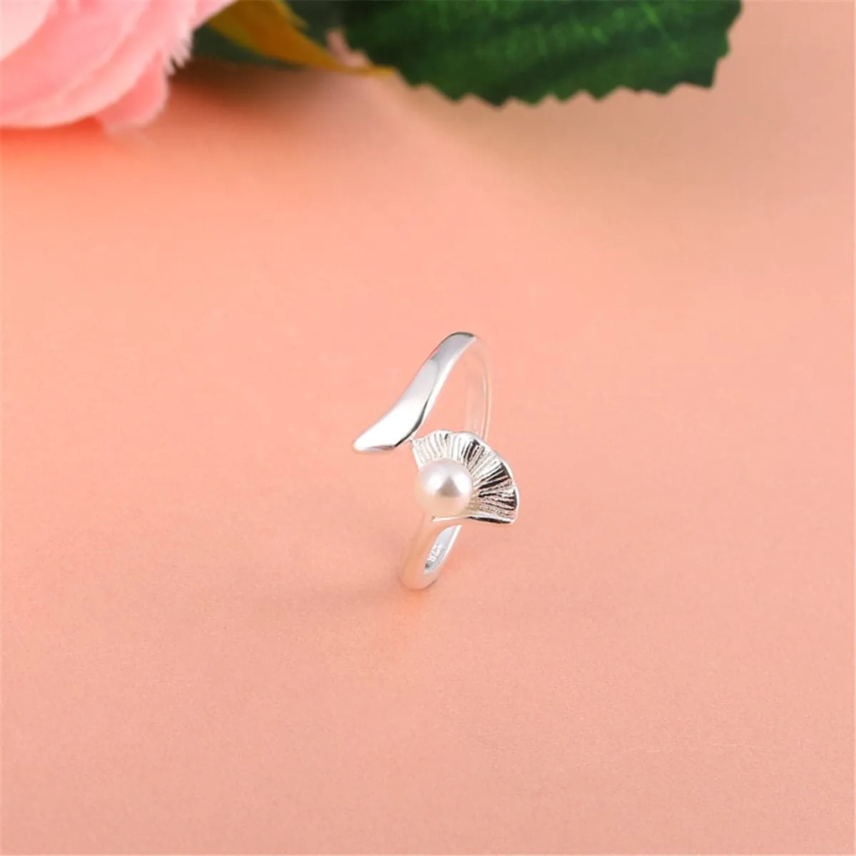 Pearl & Silver-Plated Ginkgo Leaf Bypass Ring