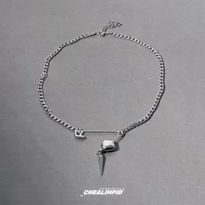 Pin Geometric Pendant Chain Necklace