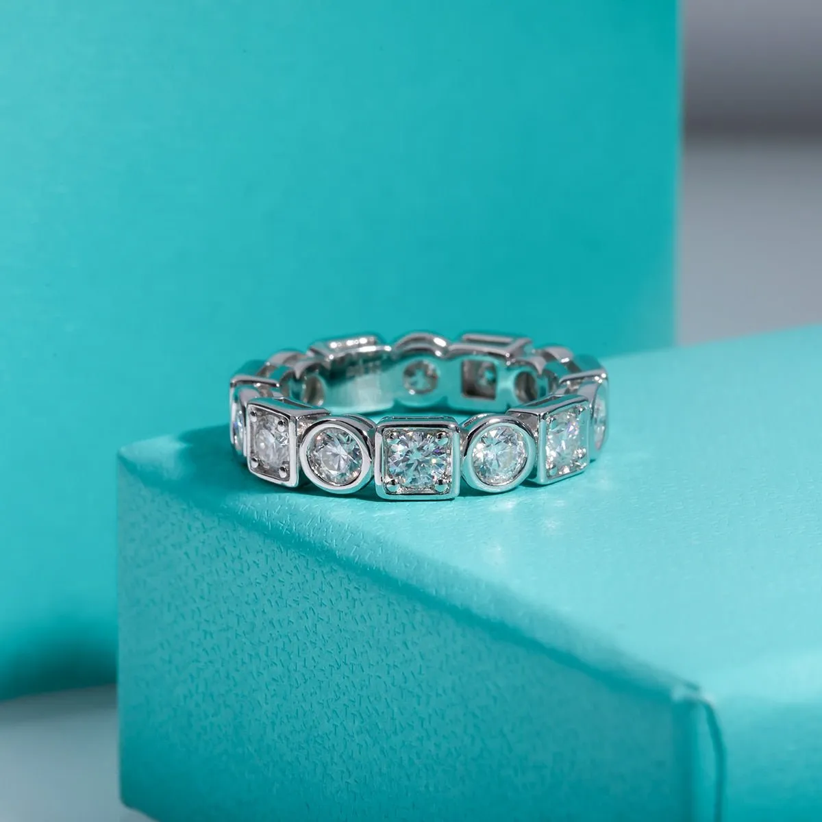 Round Cut Diamond Eternity Ring Band