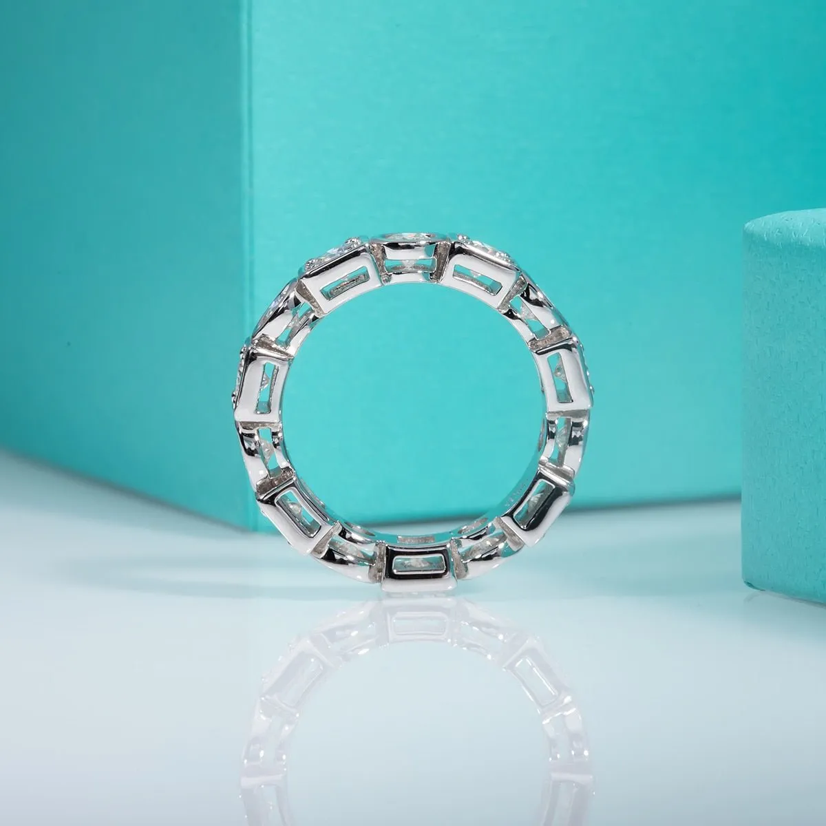 Round Cut Diamond Eternity Ring Band