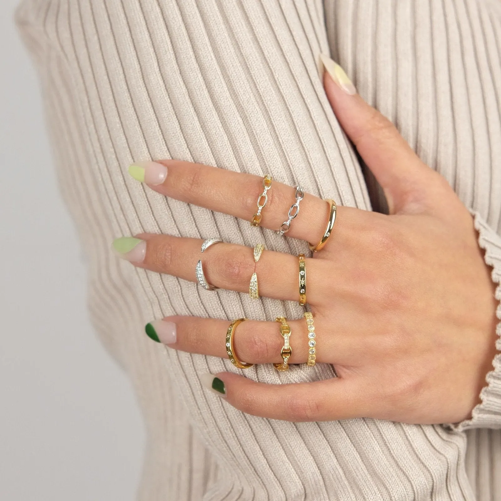 Scallop Circle Eternity Ring