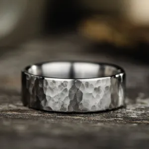 The Arche | 8mm Men's Hammered Titanium Wedding Band