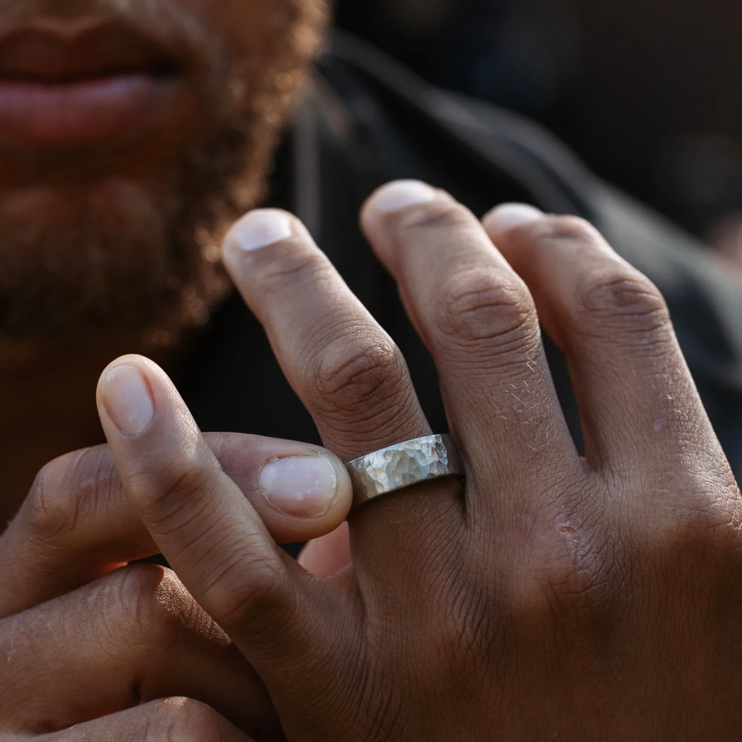 The Arche | 8mm Men's Hammered Titanium Wedding Band
