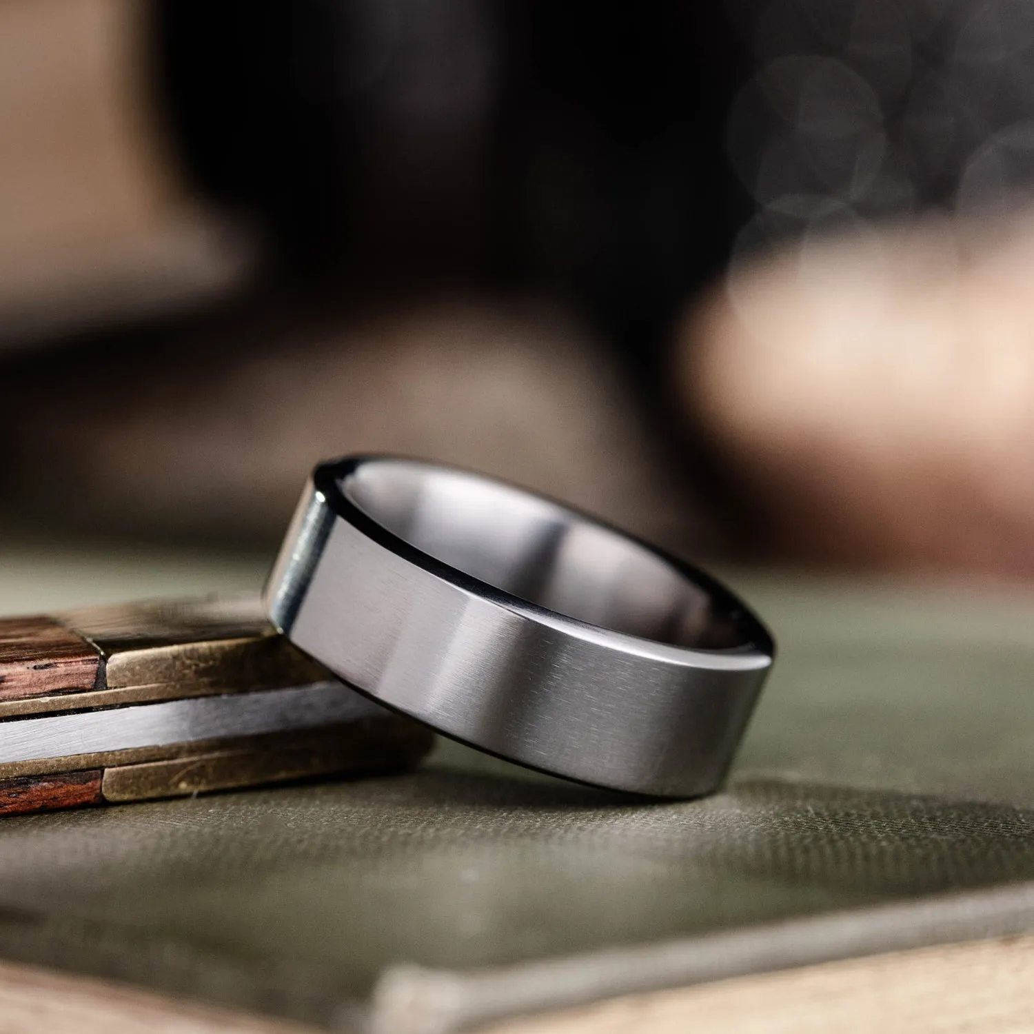 The Olympian | 8mm Men's Polished Titanium Wedding Band