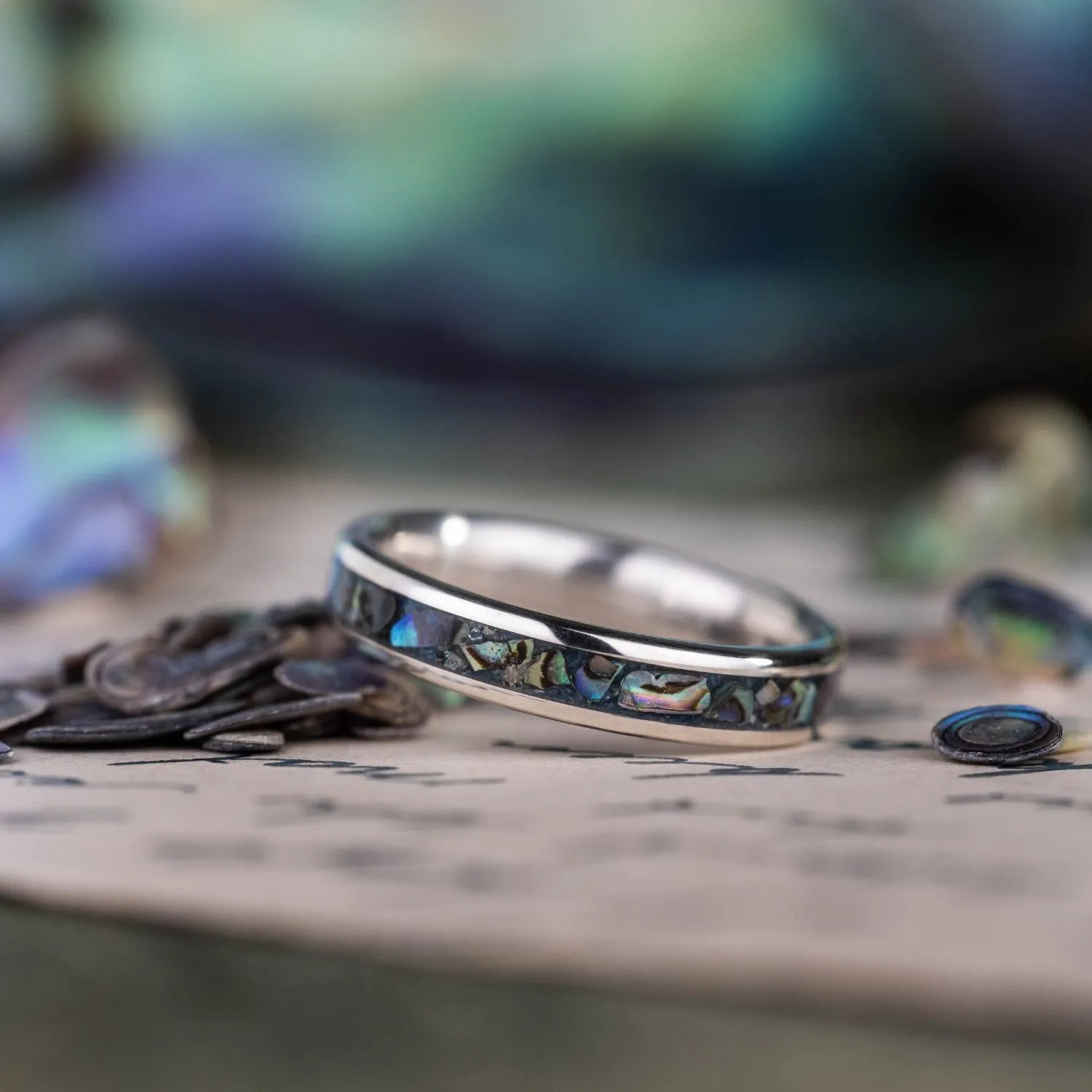 The Pāua | Women's Silver Ring with Abalone Shell
