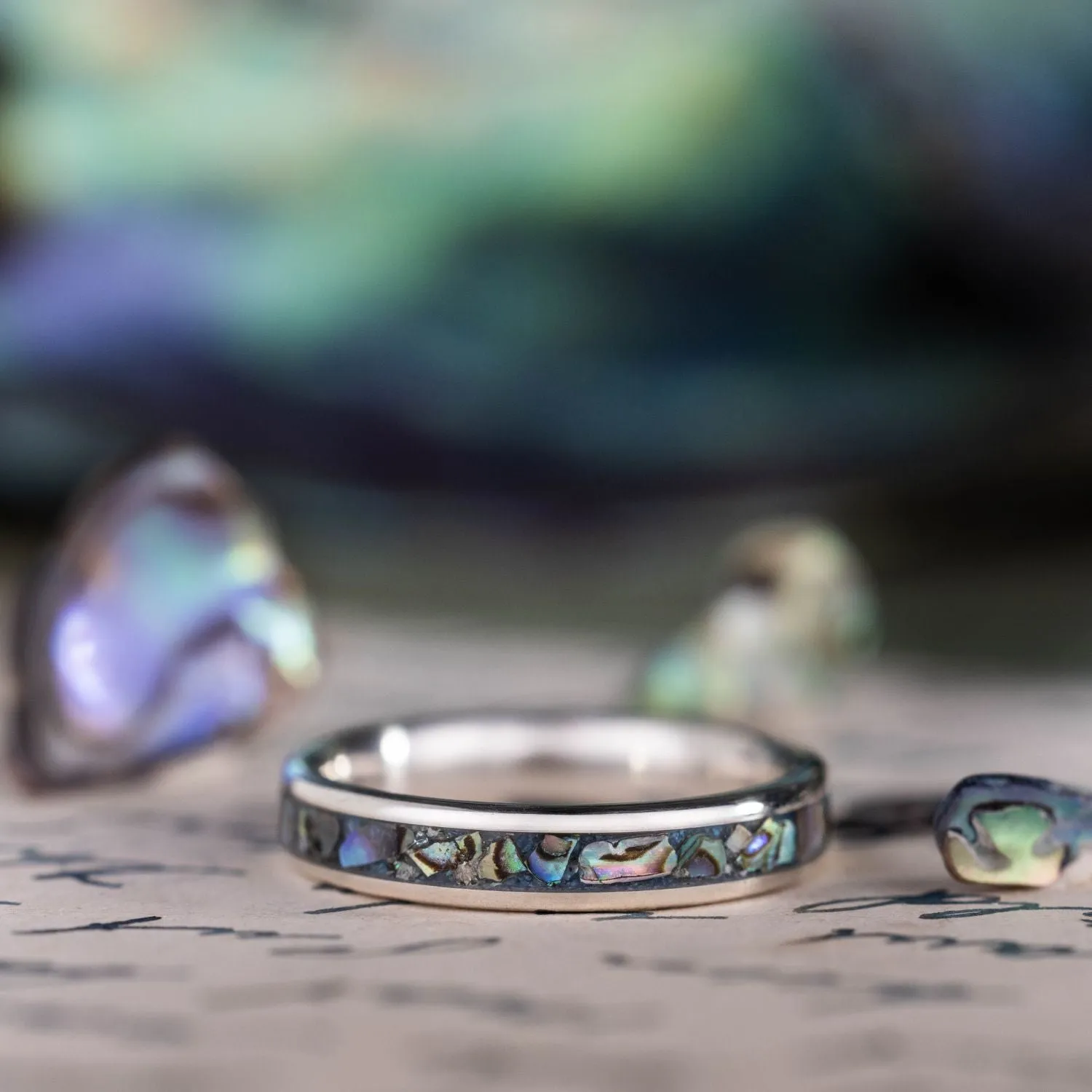 The Pāua | Women's Silver Ring with Abalone Shell