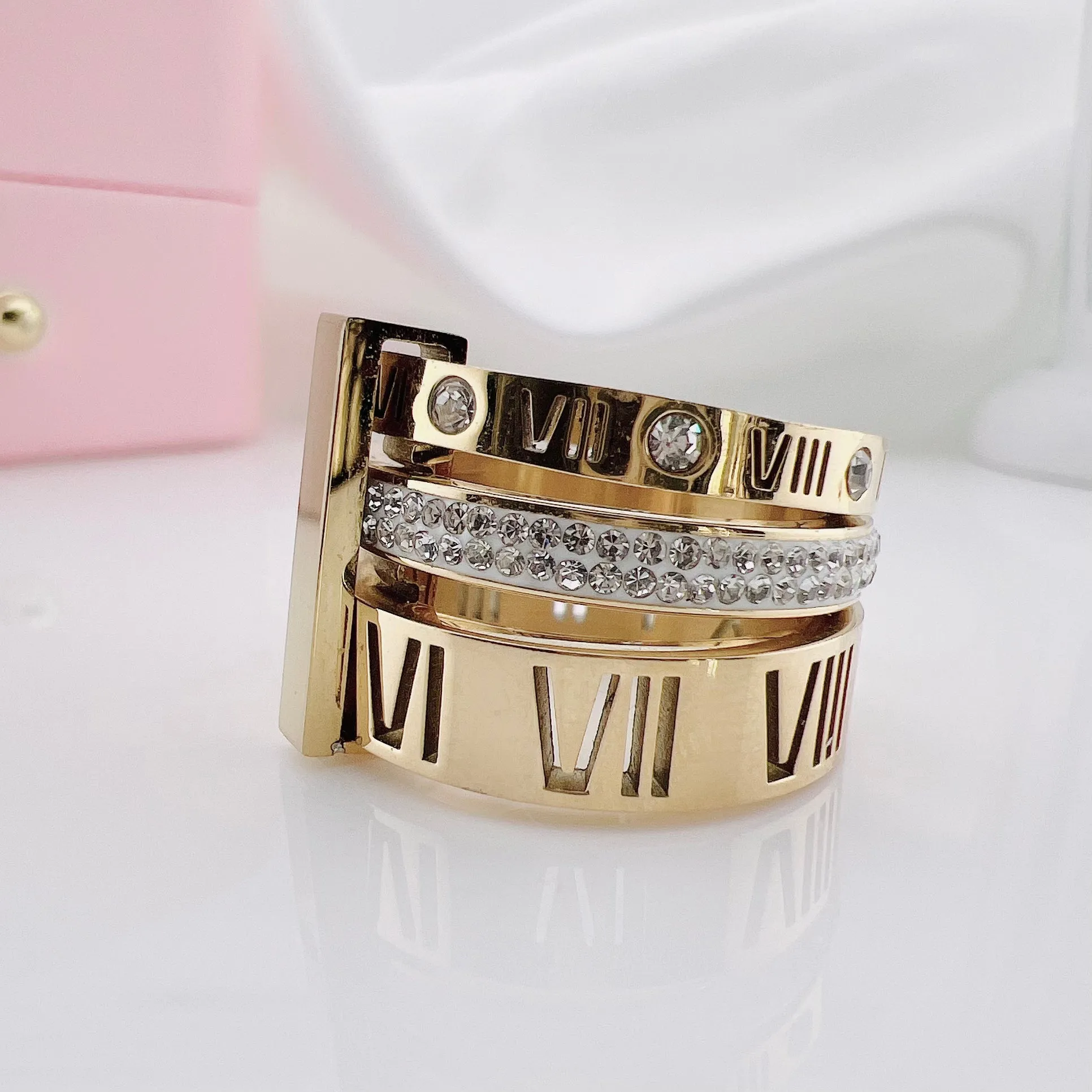 Three Layers Roman Numerals Diamond Ring Set