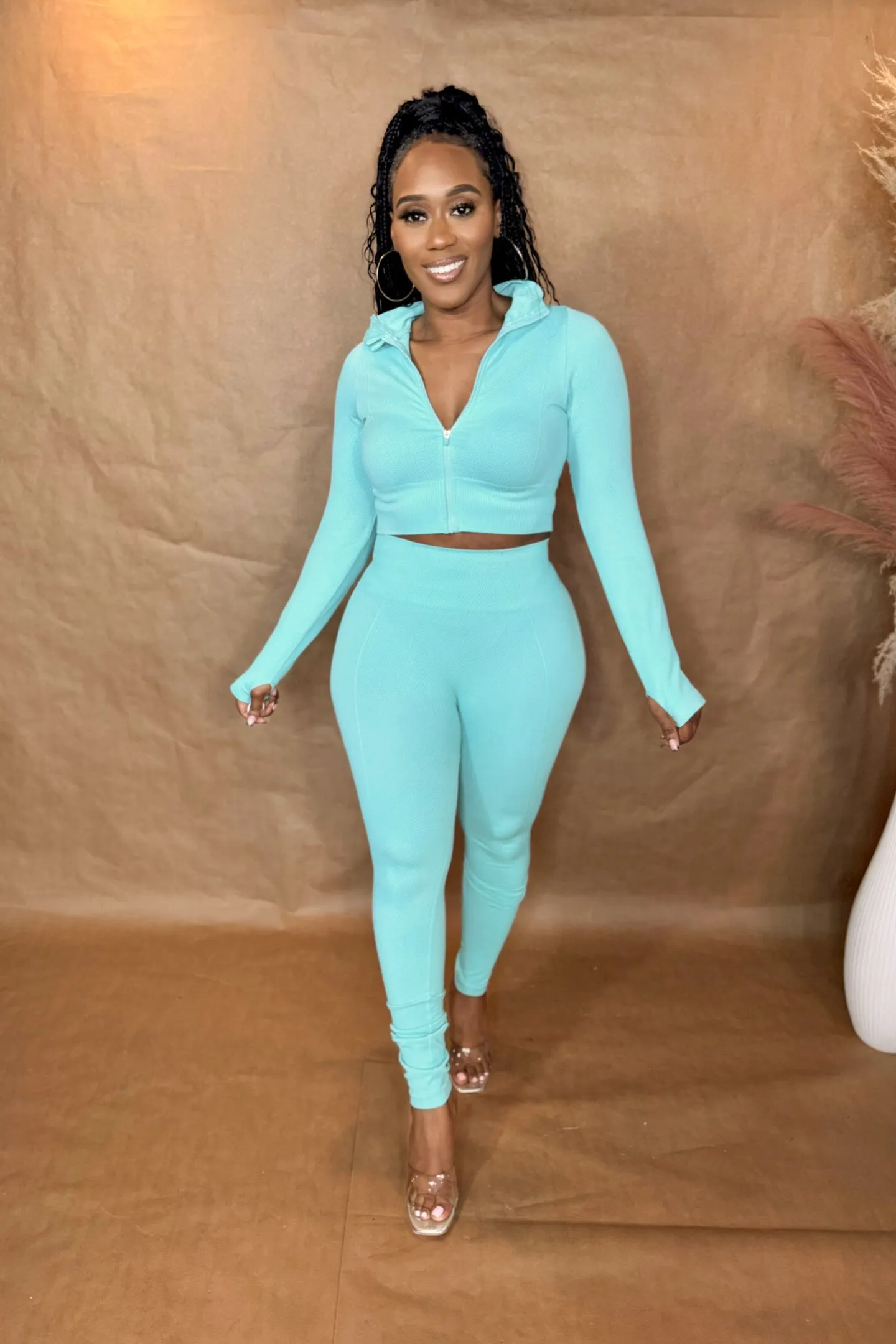THUMB HOLE HIGH NECK SET