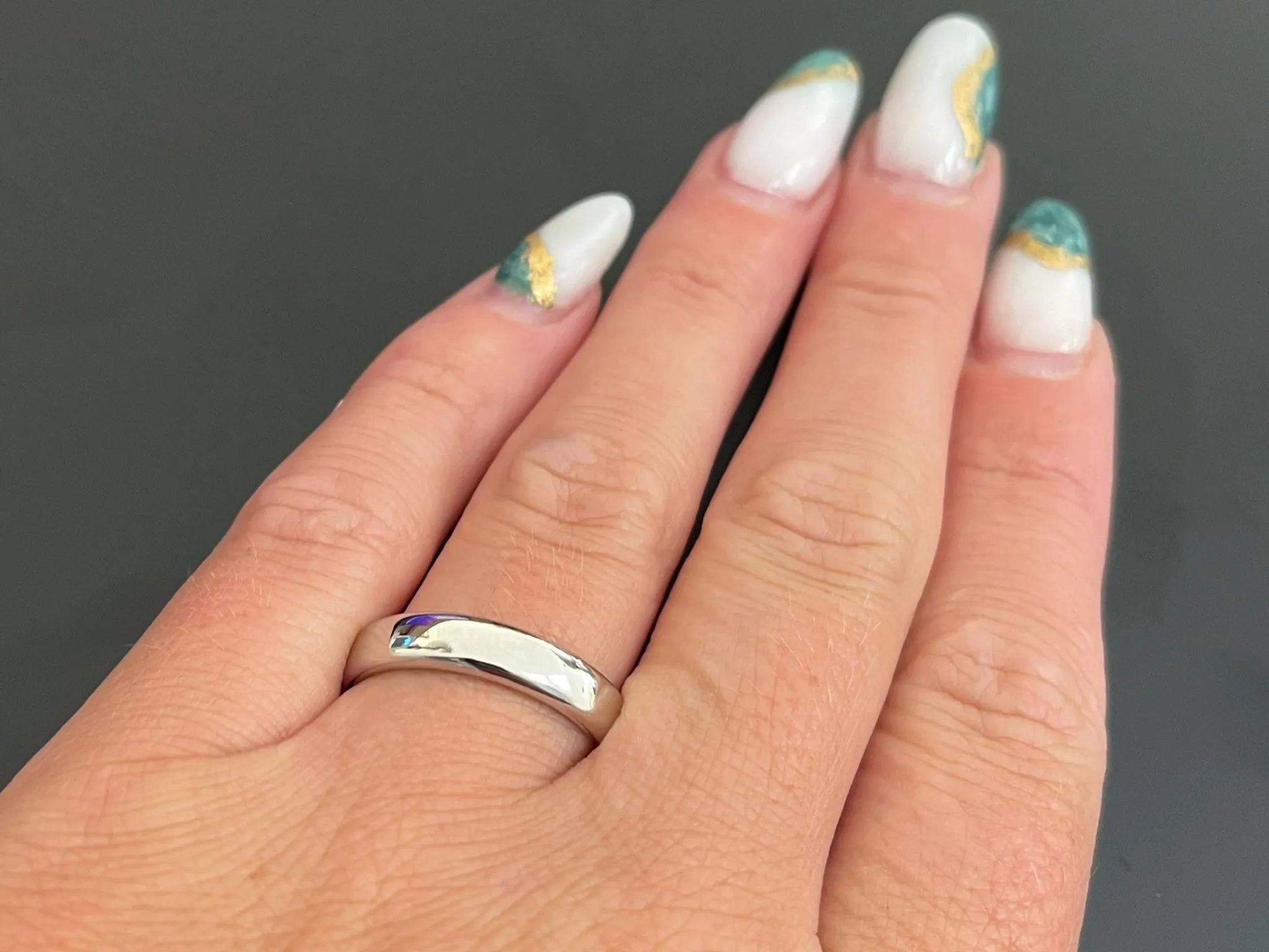 Tiffany & Co. Classic Platinum Wedding Band Ring, 4.50 mm