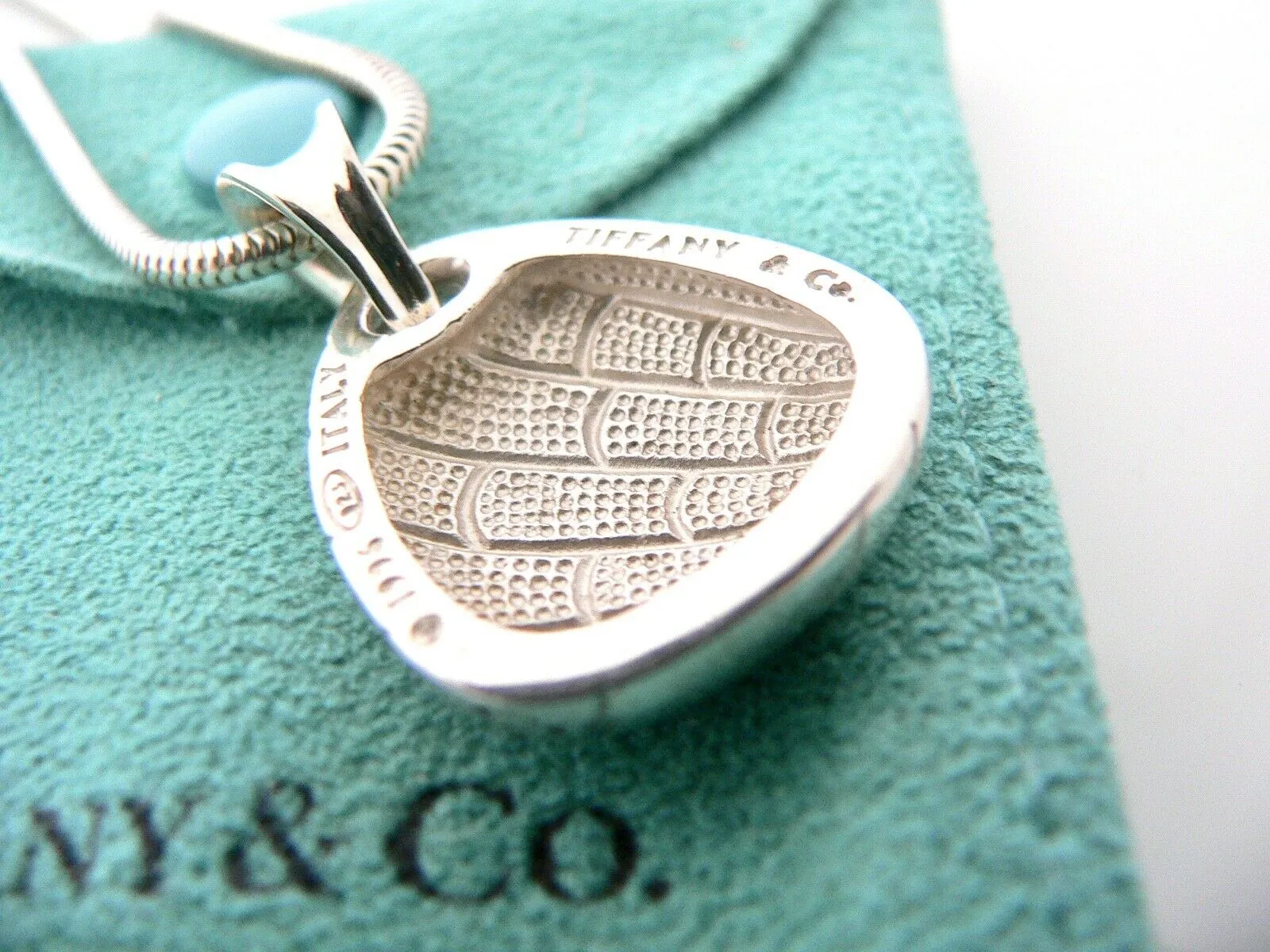 Tiffany & Co Crocodile Charm Necklace Snake Chain Animal Silver Gift Pouch 19 In
