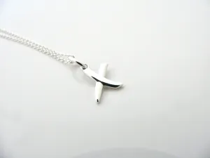 Tiffany & Co Kiss Necklace Pendant Charm Chain T and Co Silver Love Gift 925