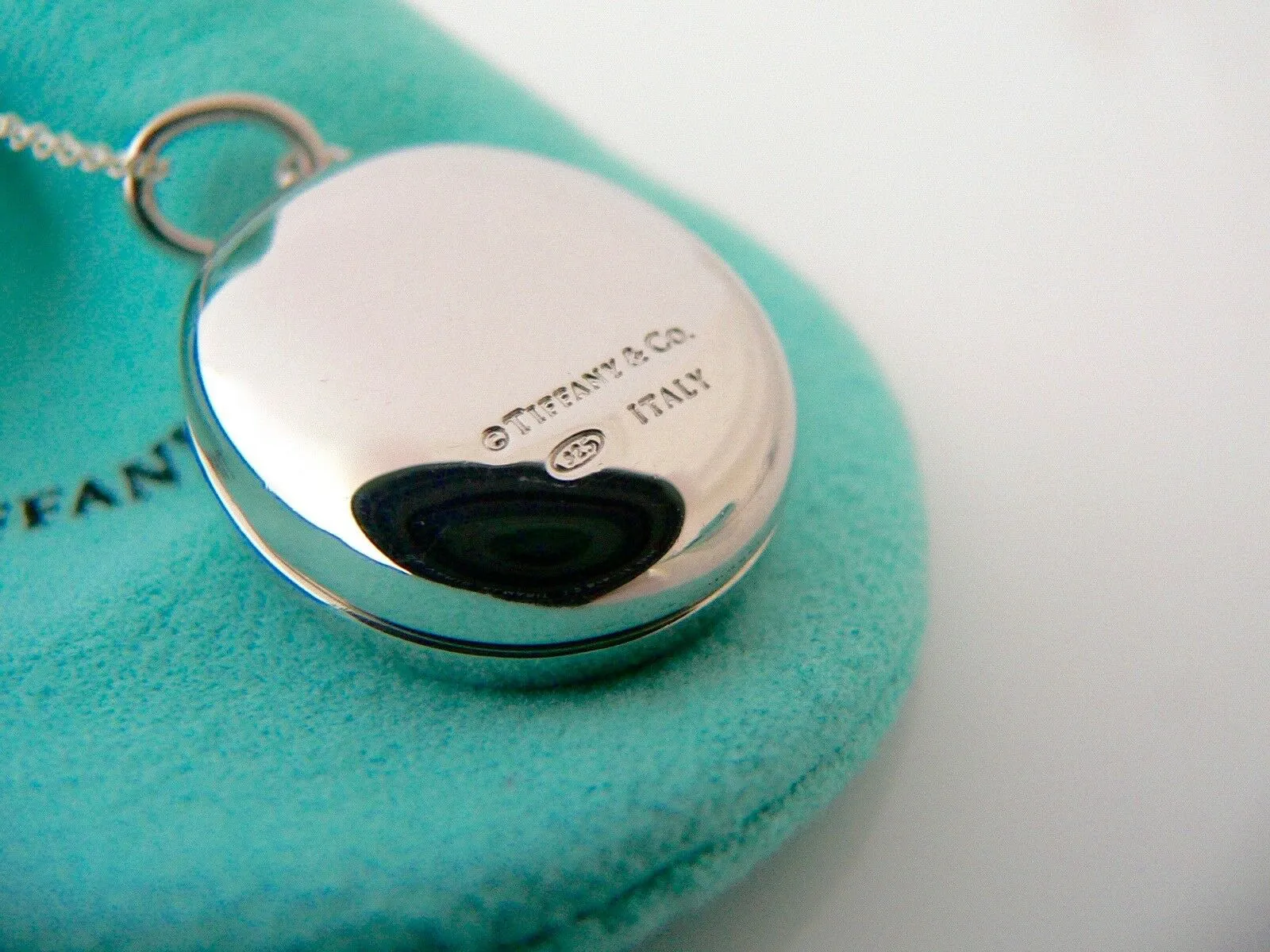 Tiffany & Co Notes Oval Locket Necklace Pendant Charm 18 Inch Chain Silver Gift
