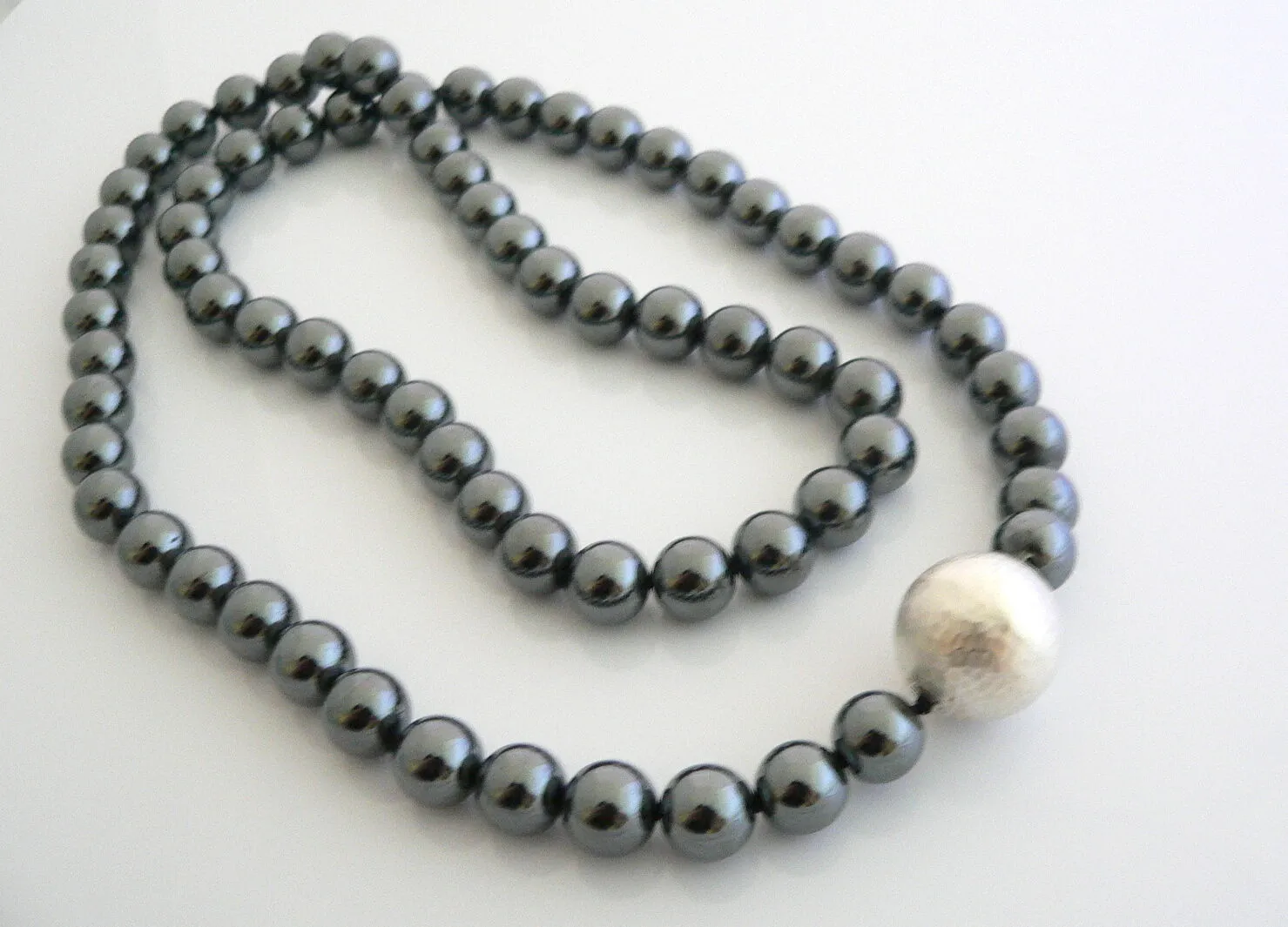Tiffany & Co Silver Hematite Necklace 29 Inch Bead Strand Gift Pouch Love