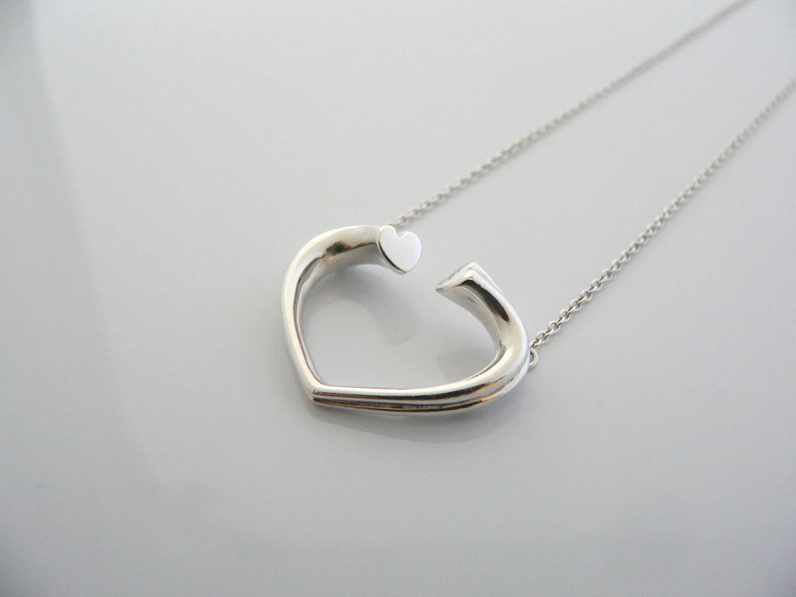 Tiffany & Co Tenderness Love Heart Necklace Pendant Charm Chain Picasso 19 Inch