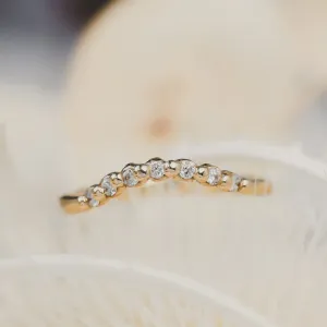 Timeless 7 Diamond Contour Band