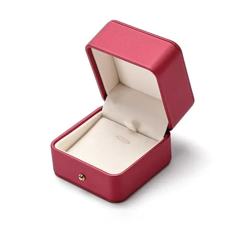 Wholesale Jewelry Boxes for Your Luxury Engagement and Wedding Rings