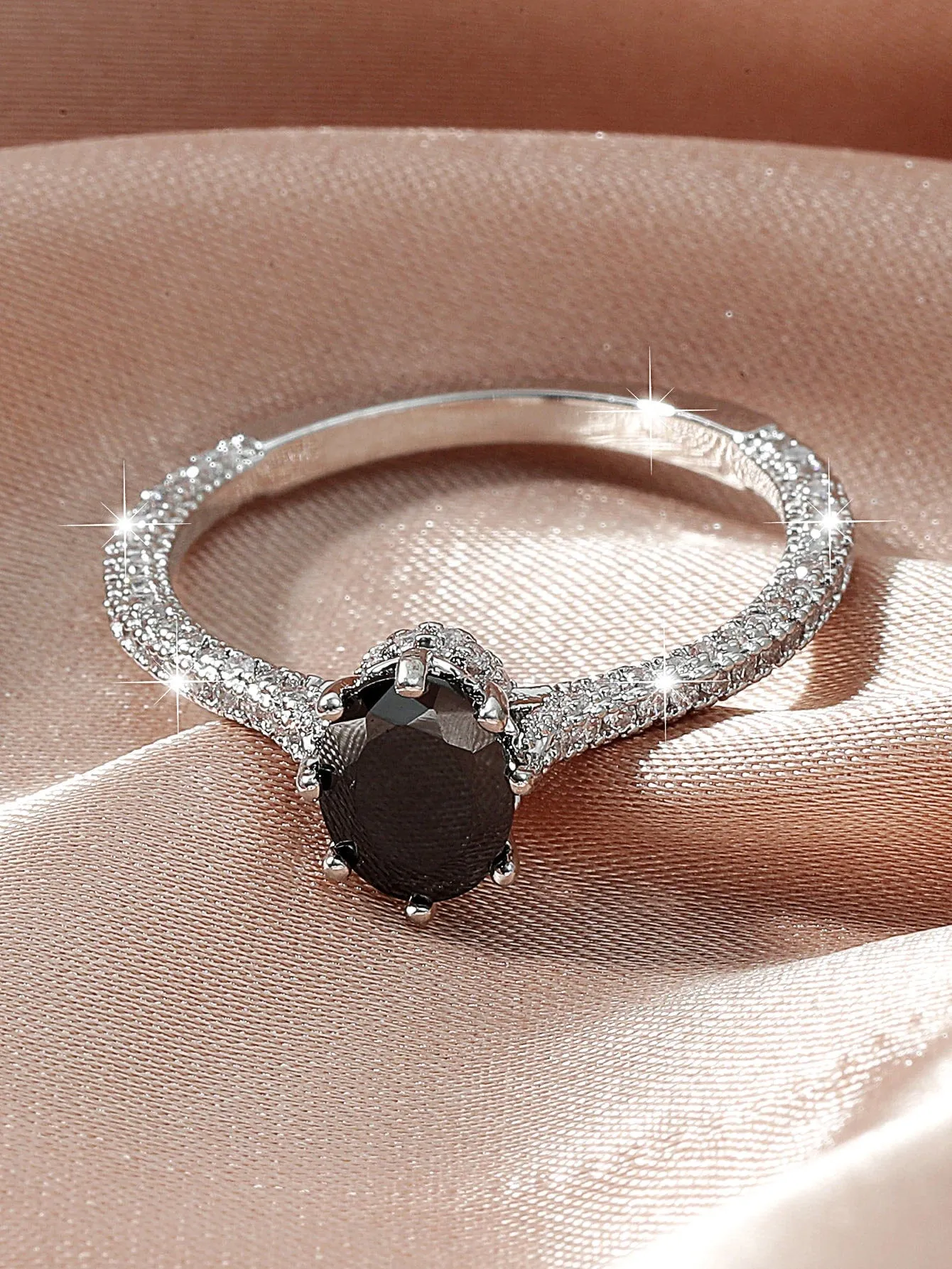 Zircon Decor Ring - Silver