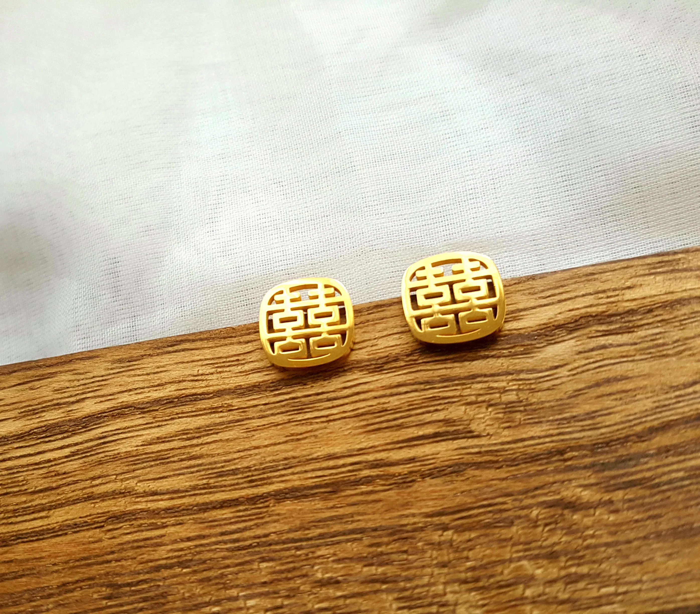 Zoe Studs